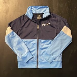 Nike track top size 6